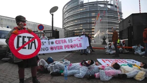 EU-Parlament stimmt für umstrittenen Ceta-Vertrag