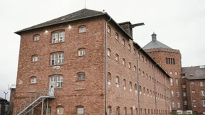 Häftling entwischt bei Ausgang am Baggersee