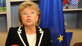 Reding scheitert mit Vorstoß zur Frauenquote 