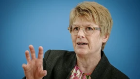 Wirtschaftsweise Grimm warnt vor „Weg in den Abgrund“