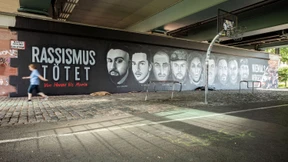 Warum sich die Benachrichtigung der Hinterbliebenen verzögerte