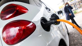 Strom fürs Auto bleibt steuerfrei