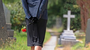 Wie die Taunus-Witwe stiften geht und Gutes tut