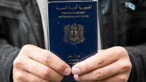 Flüchtlinge mit Pässen aus IS-Fälscherwerkstatt in Deutschland
