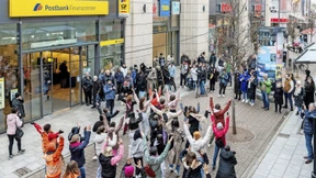 Getanzter Protest gegen Gewalt an Frauen