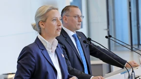 Ein Riss geht durch die Partei