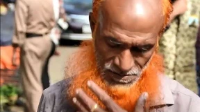 Rote Bärte für Männer in Bangladesch