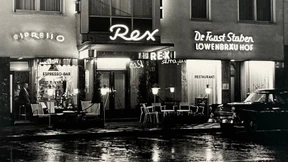 Sie zog staunend durch die Stadt