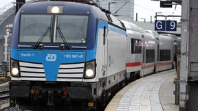 Neuer ICE L muss von angemieteten Loks gezogen werden