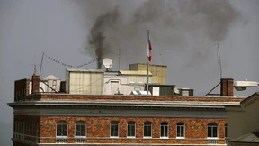 Schwarzer Rauch über russischem Konsulat in San Francisco 