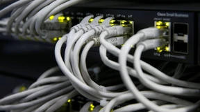 Verteidigungsminister üben Abwehr von Hacker-Attacken