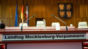 Regierungsparteien SPD und CDU verlieren