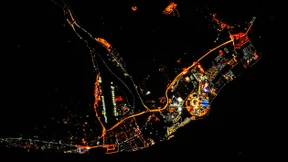 Leuchtende Sportstätte am Schwarzen Meer