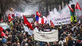 Hunderttausende protestieren gegen Macrons Rentenpläne