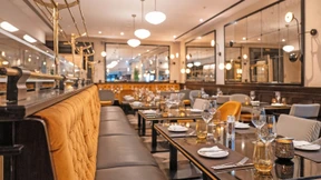 Tatar, Caesar Salad und vegane Bowl