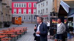 Weit weg von der Basis