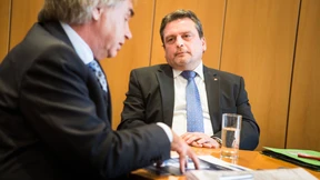 „Viele unterlaufen den Tarif!“- „Das ist Unfug!“