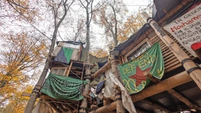 Im „Banny“ warten sie auf die Räumung