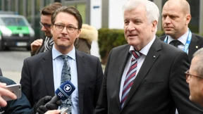 Seehofer wetzt die Messer