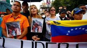 Widerwilliger Schulterschluss in Caracas  