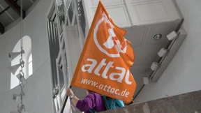 Frankfurts Bürgermeister würdigt Attac