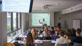 Steril und doch familiär