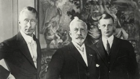 Einem so eitlen Selbstdarsteller fiel die Selbstmarginalisierung schwer