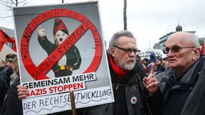 AfD verliert Wähler, Grüne gewinnen hinzu