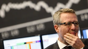 Dax schließt über 10.000 Punkten