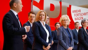 Minister als Fachmann oder Versorgungsfall?