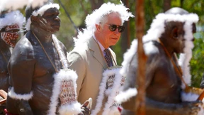 Prinz Charles von Ureinwohnern empfangen