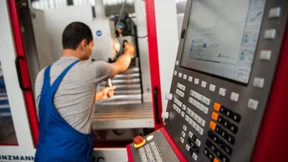 Streit über Fachkräfte-Einwanderung entbrannt