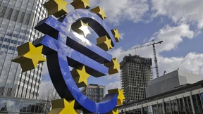 Euro steigt auf Drei-Jahres-Hoch