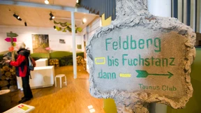 Heimfahrt mit „Rundtourfahrkutsche“ nach sechs Stunden Marsch