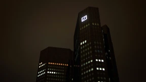 Fitch droht Deutscher Bank  mit schlechterem Rating