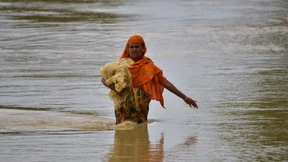 Schwere Überflutungen in Indien und Bangladesch