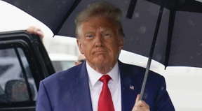 Trump in Georgia wegen Wahlbeeinflussung angeklagt