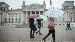 CDU und AfD legen zu, SPD und FDP verlieren