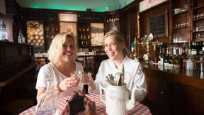 Von Frauen für jedermann