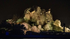 Reste des eingestürzten Hauses in Florida gesprengt