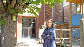 Eltern sorgen sich um ihre Kinder in deutsch-russischen Kitas