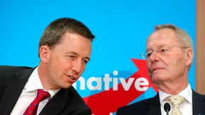 AfD-Gründer Lucke droht mit Massenaustritt