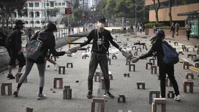 Studenten verlassen Uni in Hongkong