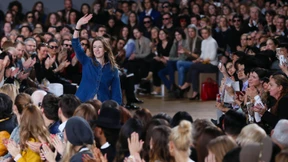 Neue Kleider für Chloé