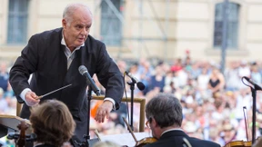 Barenboim weist Kritik an Führungsstil zurück