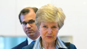 Friede Springer sorgt für Heiterkeit im Kirch-Prozess