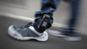 Justizministerin will Fußfessel für Extremisten