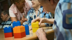 So vermeidet man den Kostenschock im Altersheim