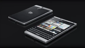 Blackberry tastet sich ran