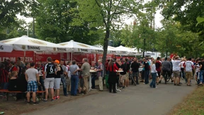 Fußballfans trauern um Kult-Imbiss Bratwurst-Walter